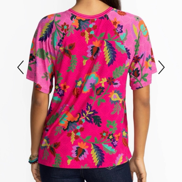 JOHNNY WAS THE JANIE FAVORITE
FLUTTER RAGLAN
SLEEVE - Picture 3 of 5